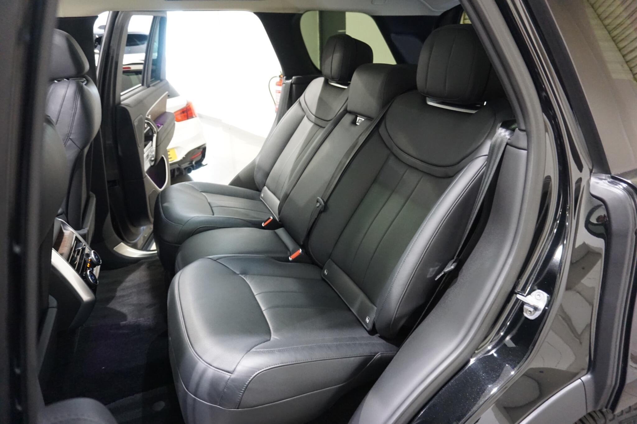 Land Rover Range Rover 3.0 D300 MHEV Autobiography Auto 4WD Euro 6 (s/s) 5dr